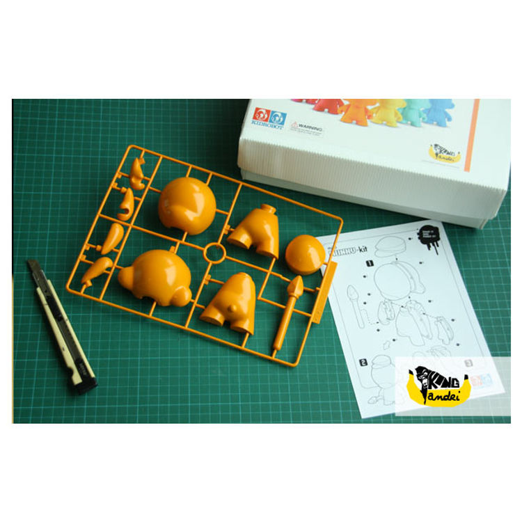 Snapkit Munny by Kong Andri