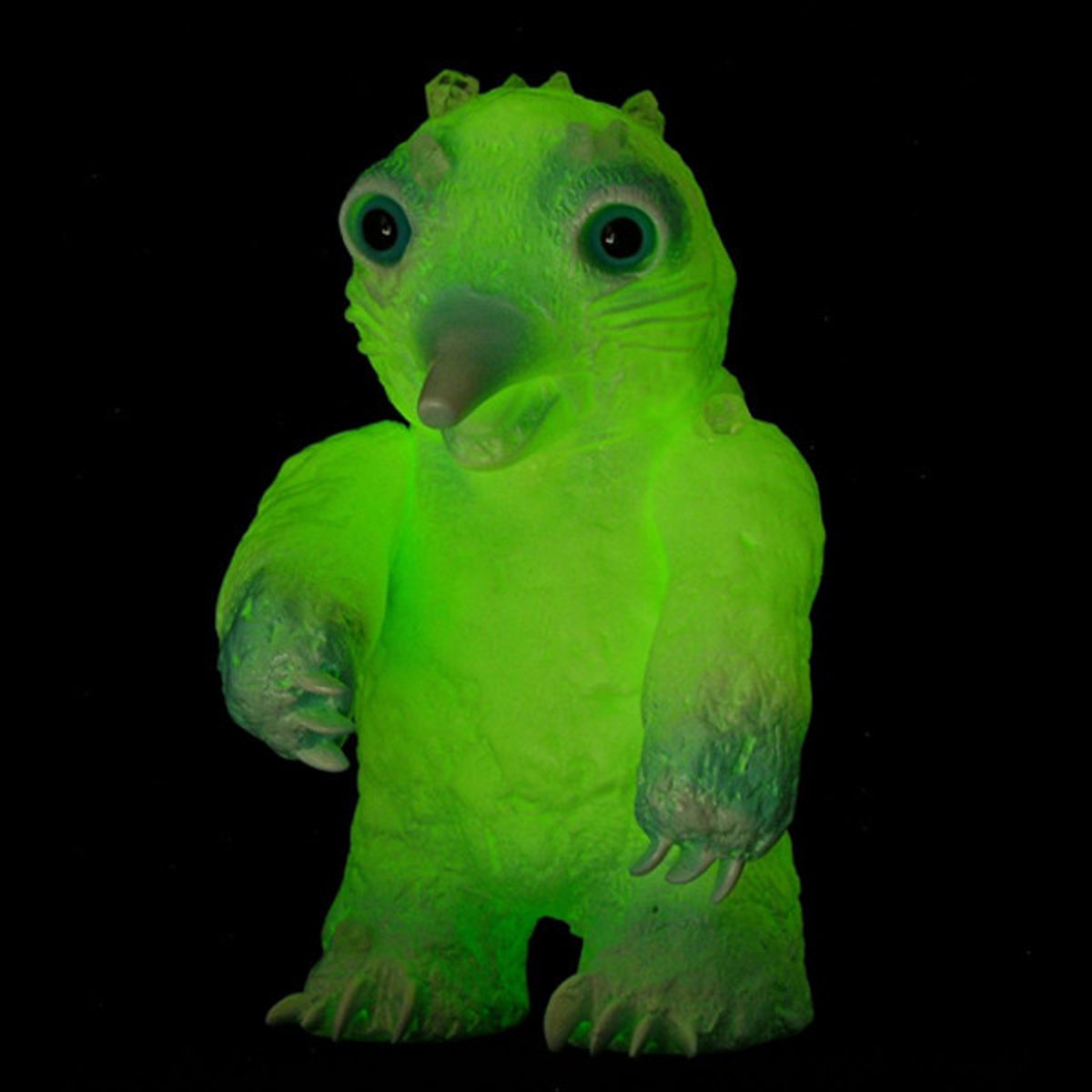 Dragatomi Exclusive "Frostbite Molezilla"