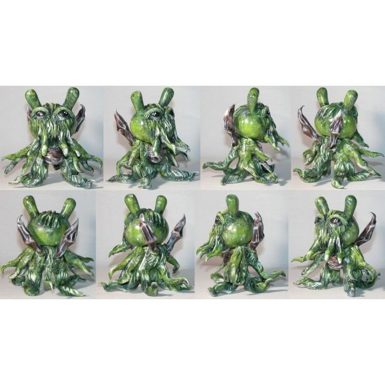 Cthulhu Chase Dunny by TIBONG