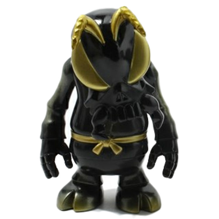 Skull Bee by Atmos