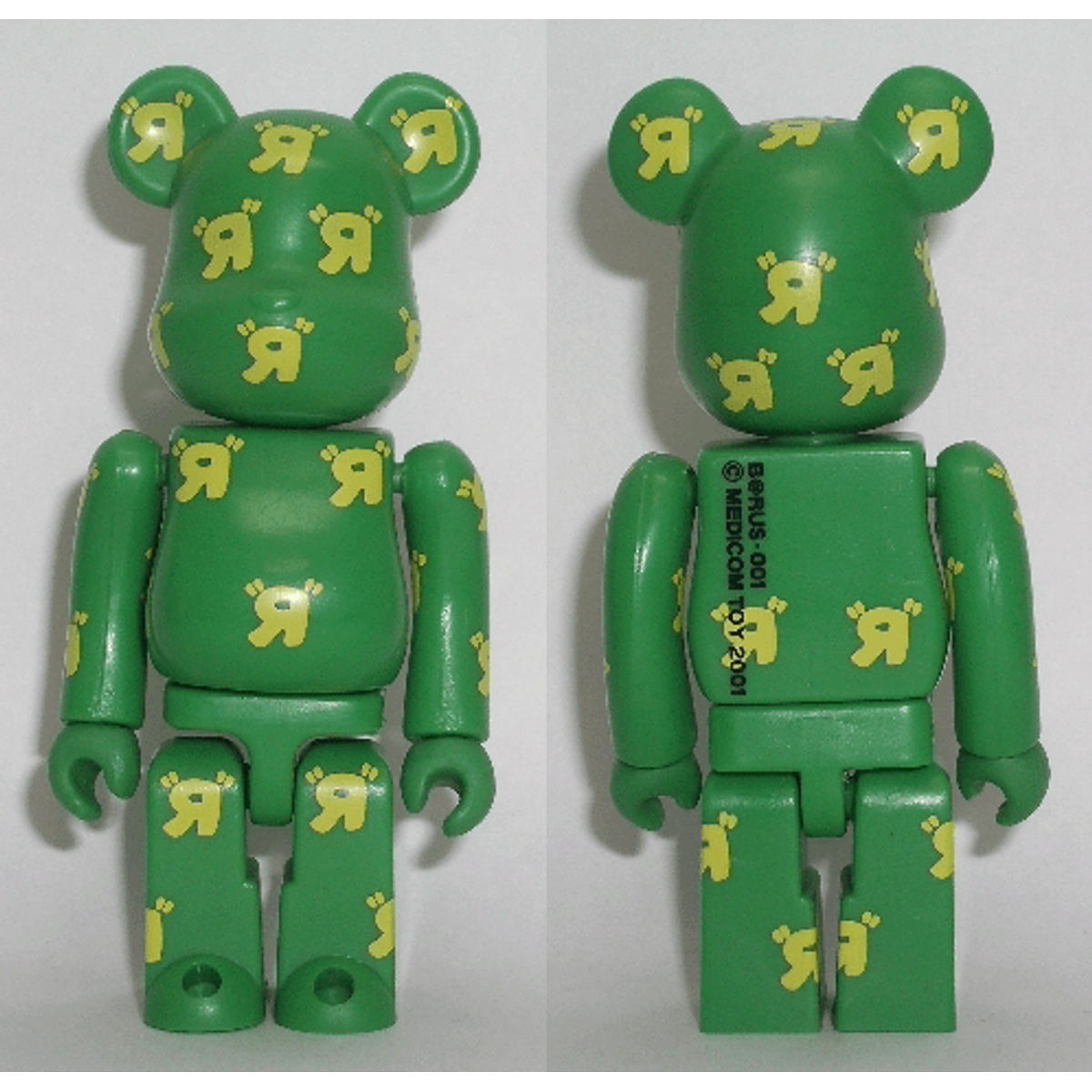 Toysrus B - Pattern 100% Be@rbrick