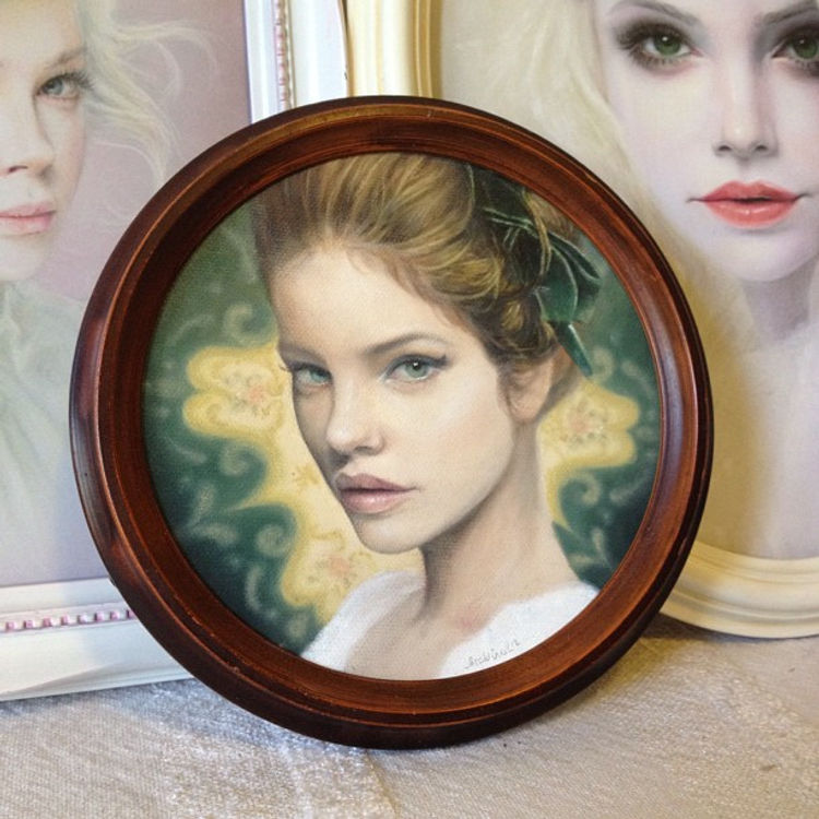 Siri by Bec Winnel