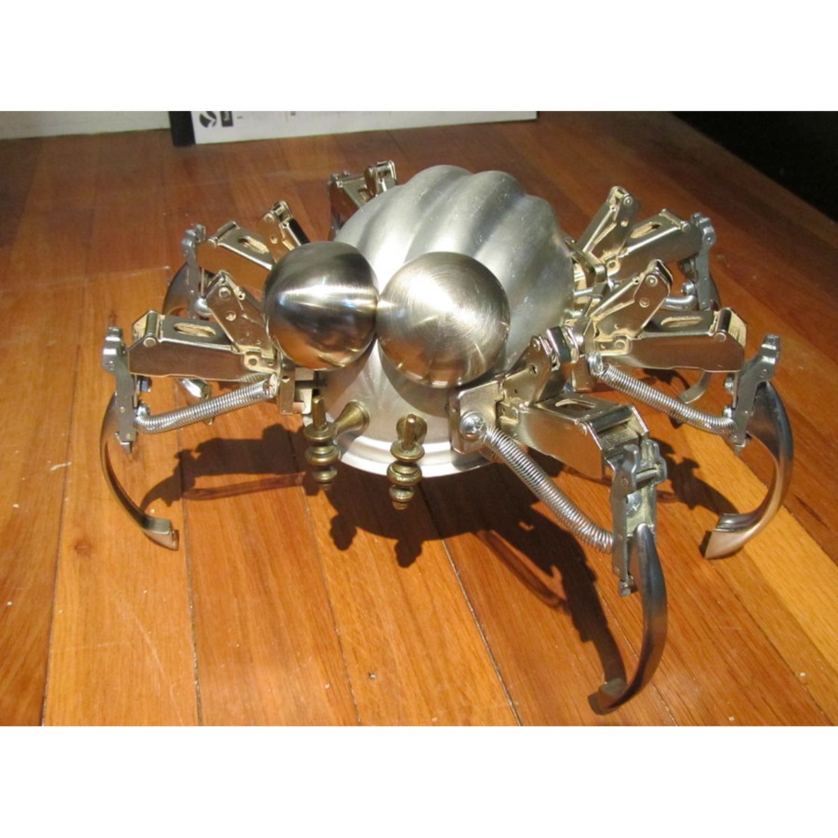 robot tick