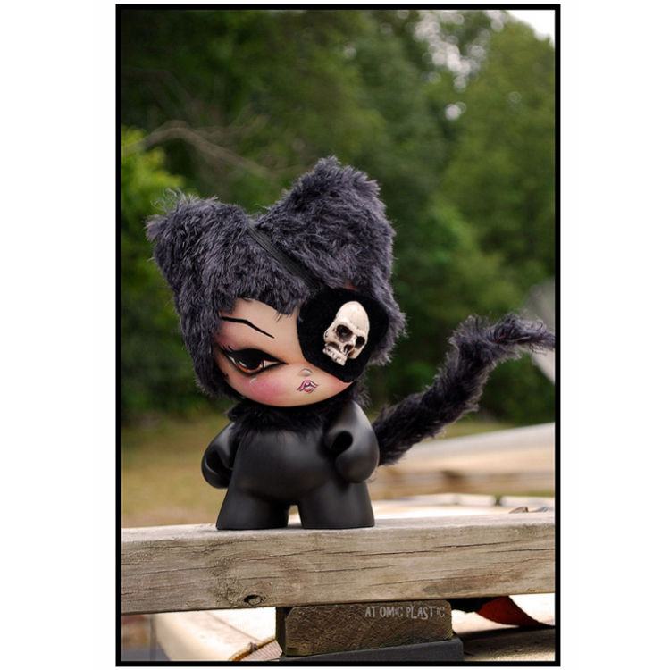 Here Puss Puss by ATOMiC PLASTiC