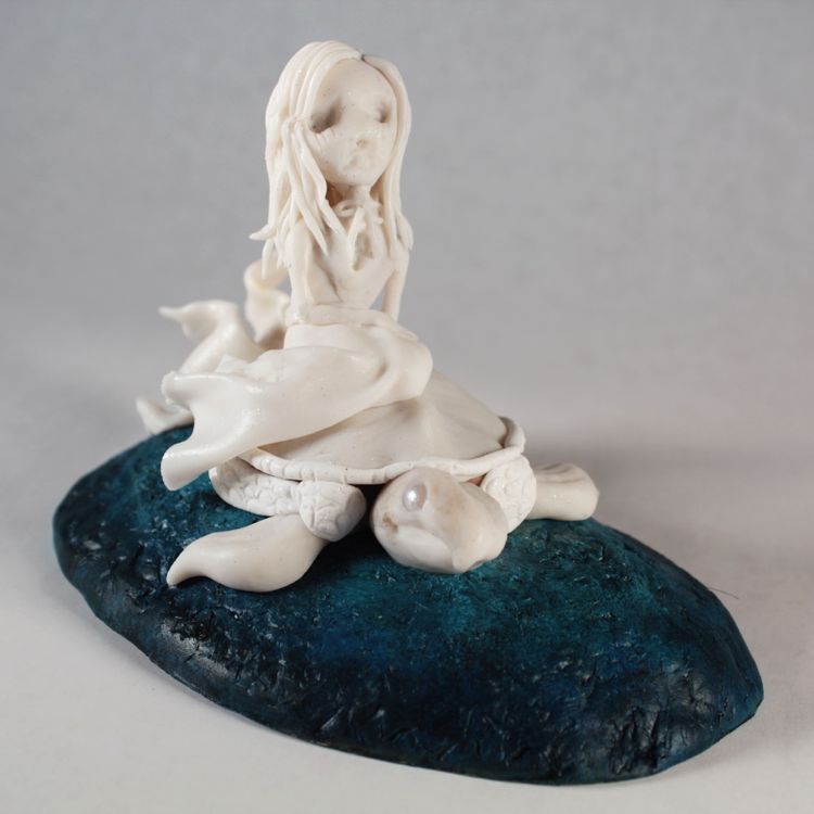 Locket & the Fantail Turtle by JRYU