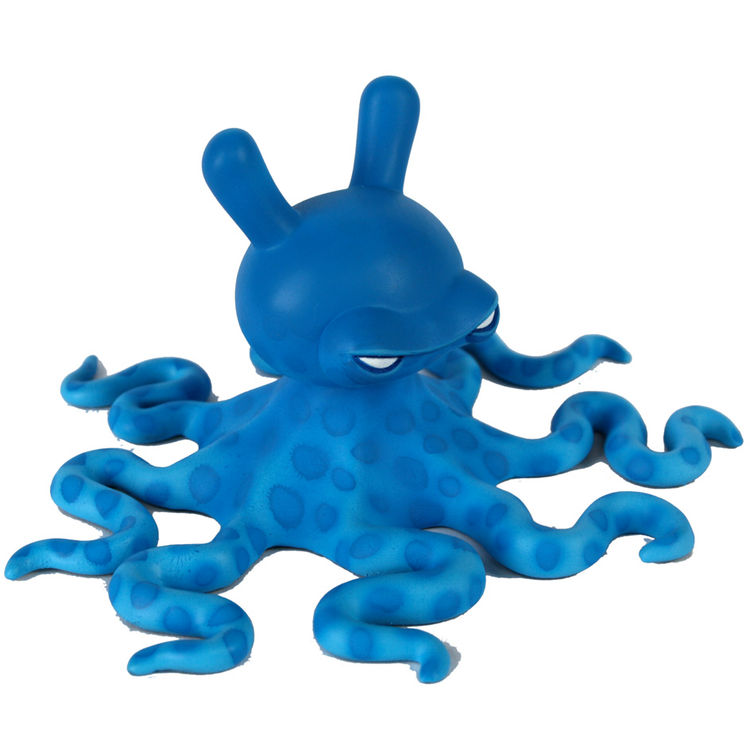 Blue Ring Octopus by Stuart Witter