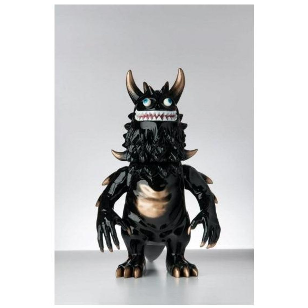 Rangeas - Lifesize Black/Gold Colorway