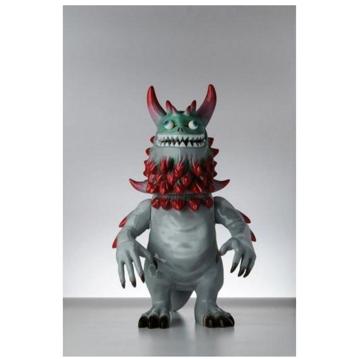 Rangeas - Lifesize Grey/Red Colorway