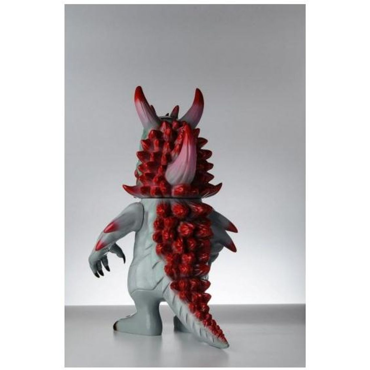 Rangeas - Lifesize Grey/Red Colorway