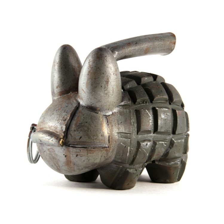 grenade! by Shez