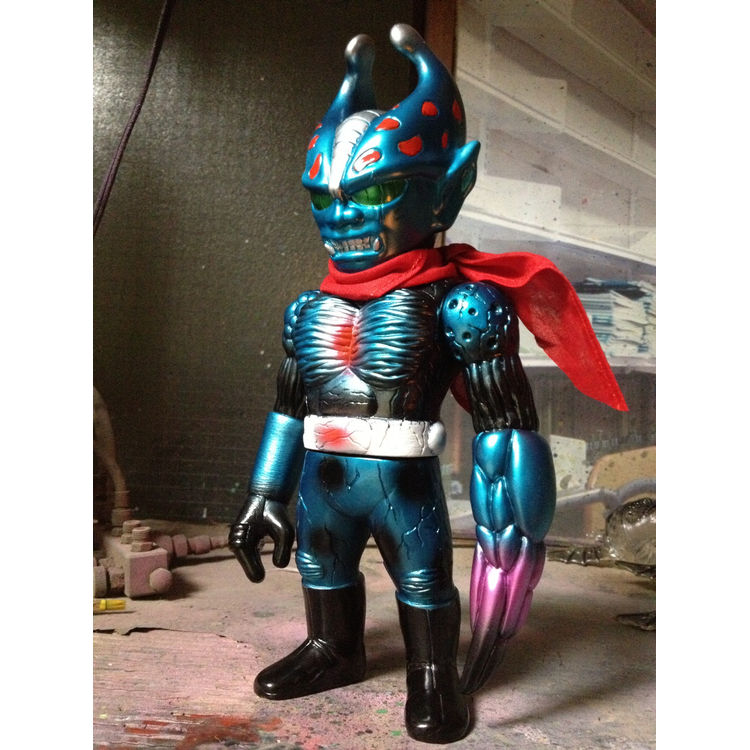 Evil Man - metallic blue/black by Real X Head (Mori Katsura)