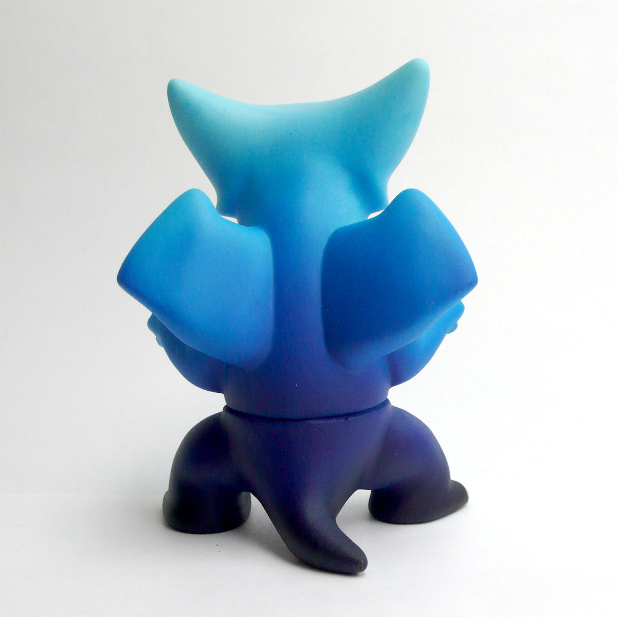 sky blue crouching deathra