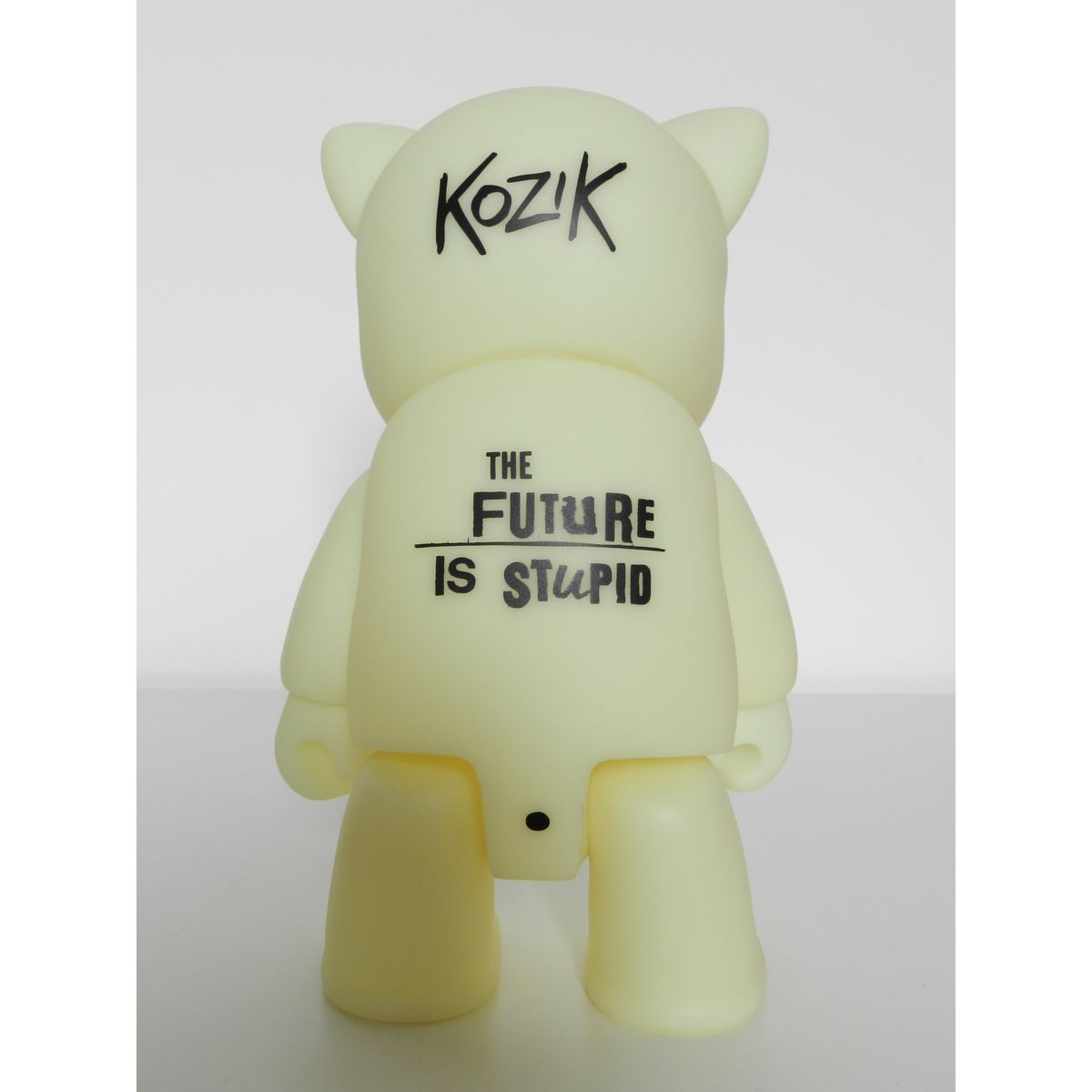 Anarchy Cat Qee 8" - GID