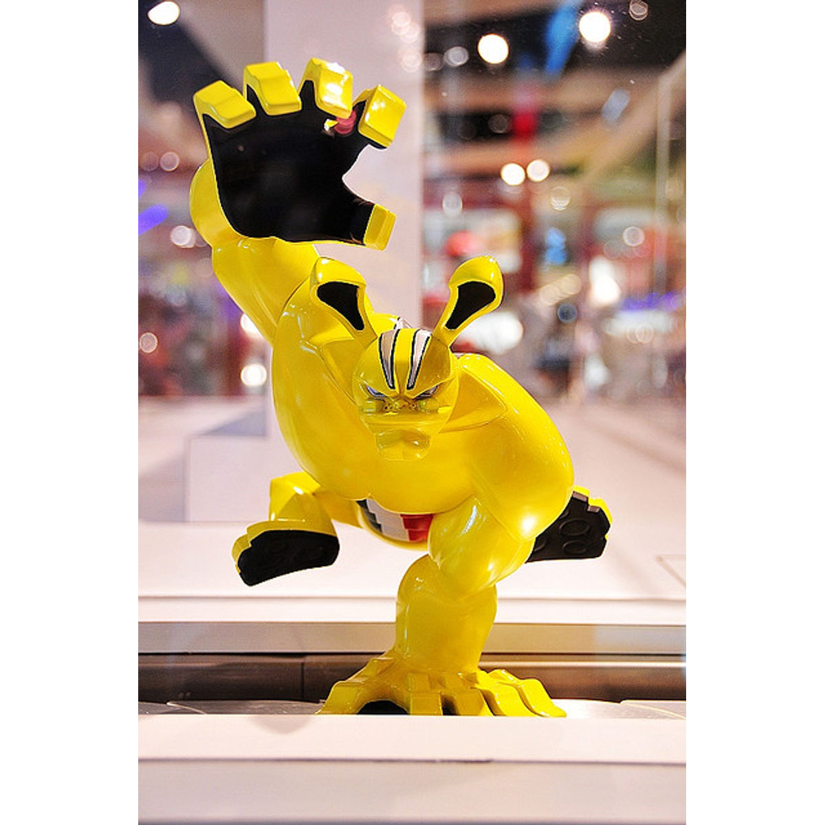 FERRARI PAW