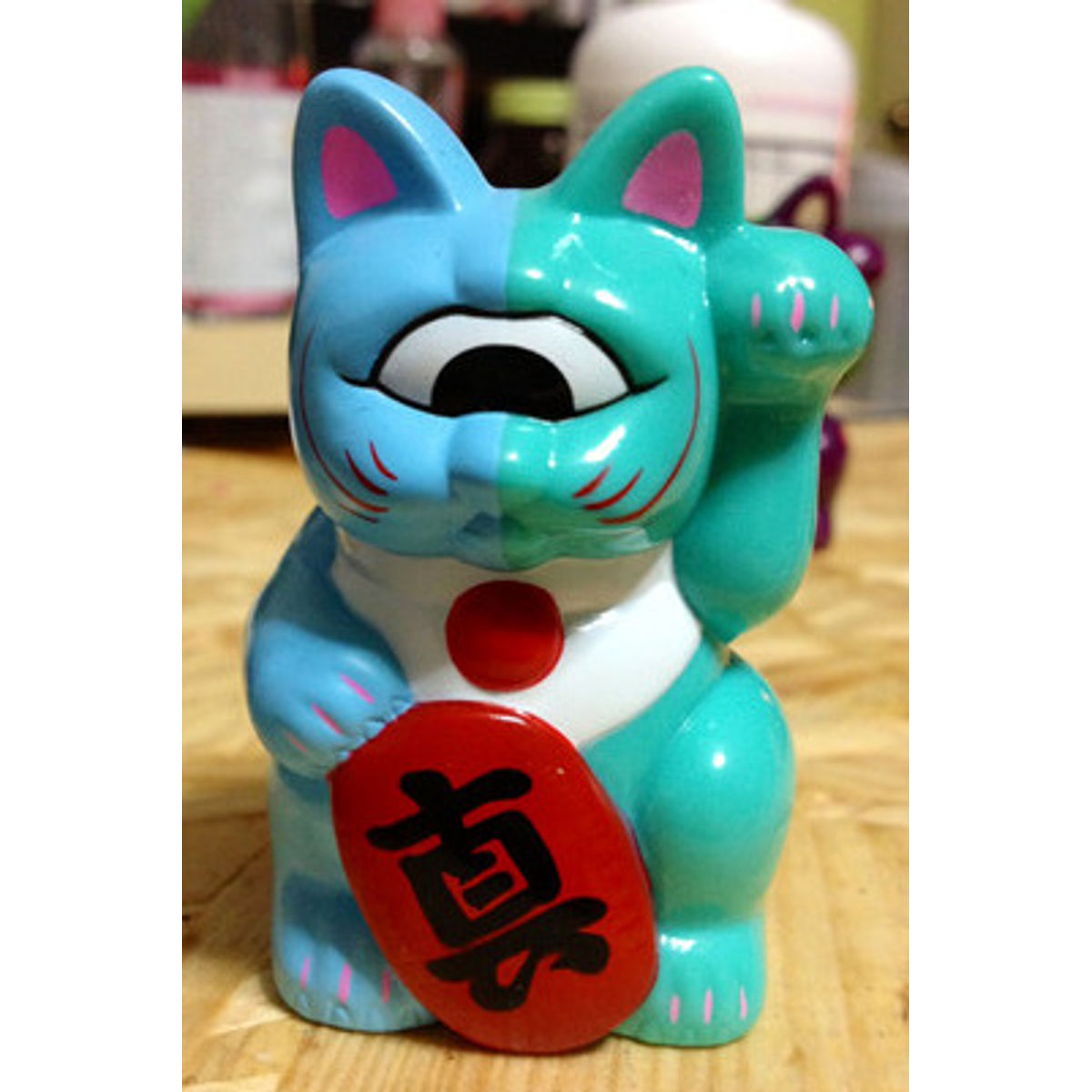 Mini Fortune Cat - Split Light Blue