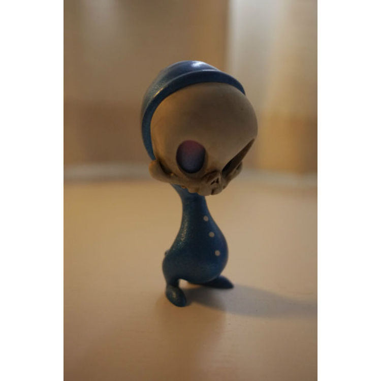 Paint-test mini Skelve by Brandt Peters