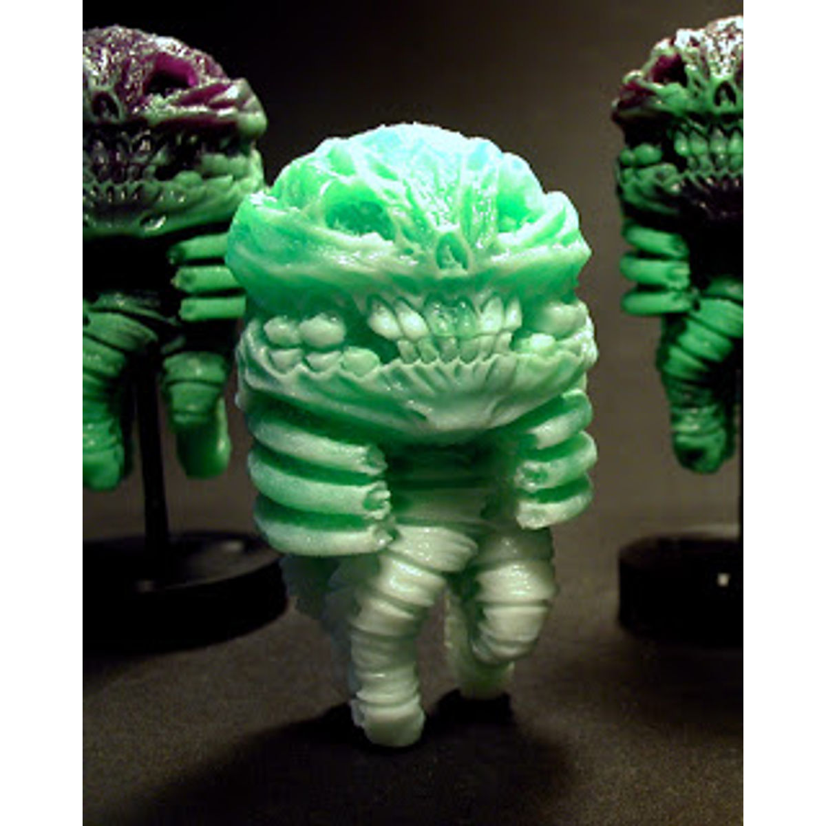 Invader:: 1a White + Green