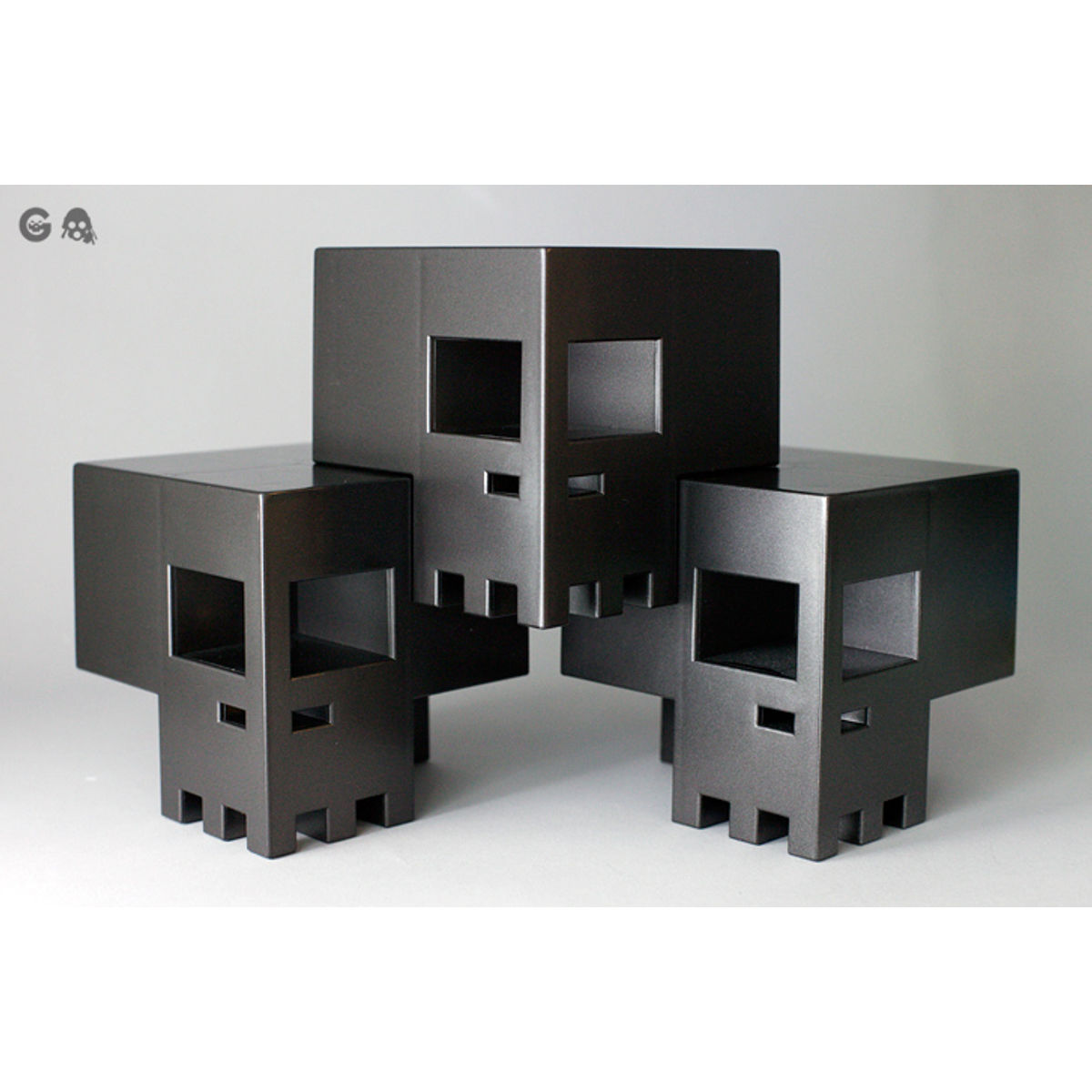 Sqube - Gun Metal [RETAILER]