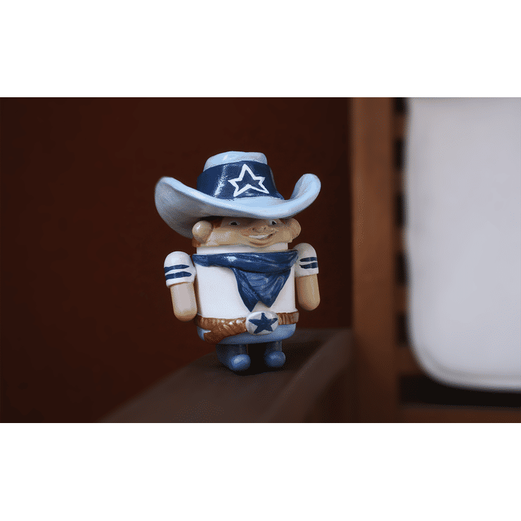 Droid Rowdy by Carmelyne Thompson