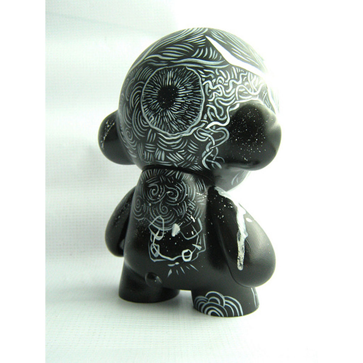 black skull munny
