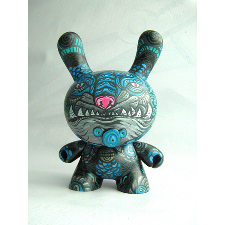 DUNNY LION FOO by Frank Mysterio