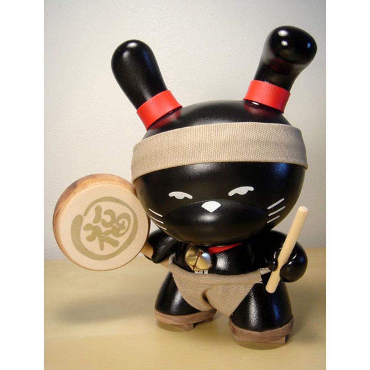 Lucky Taiko (black)