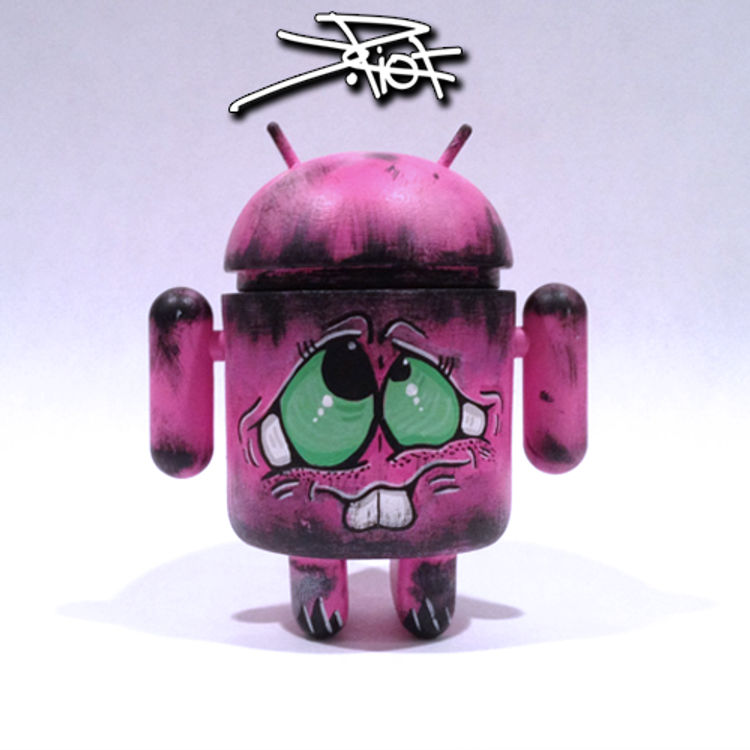 Charred Rioteer Droid-Pink by J.Riot
