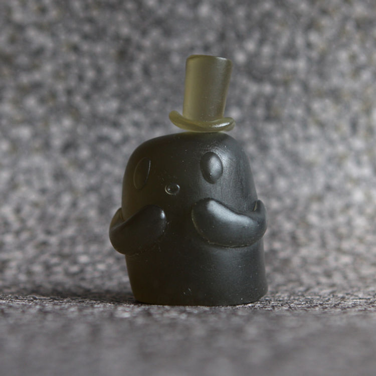 Jason The Cheeky Ghost Grey Clear resin by UME Toys (Richard Page)