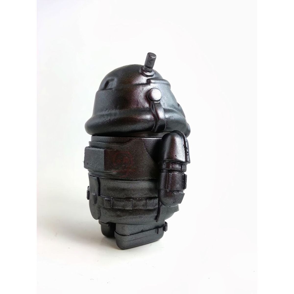 Carbonite Stormdroid