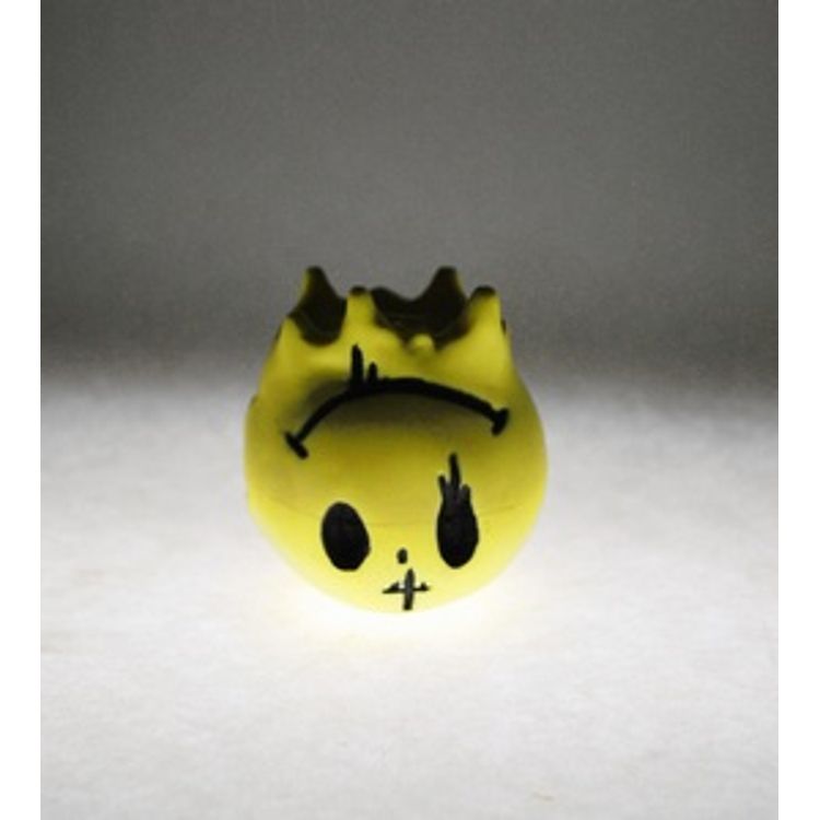 Desputo Face yellow by mannyxromero
