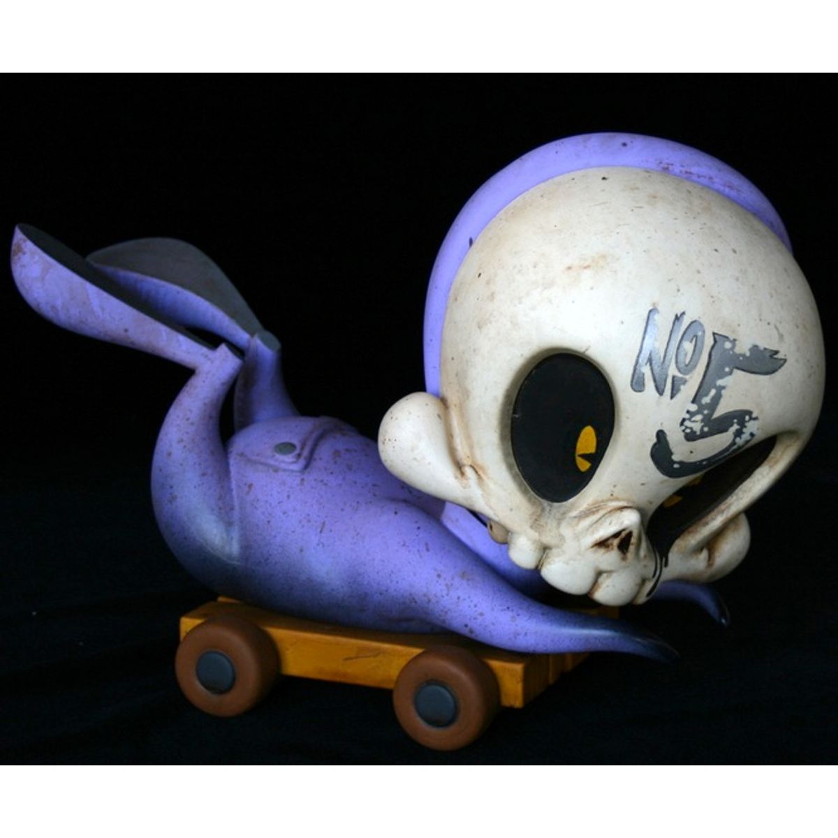 No 5 Skelve Pulltoy