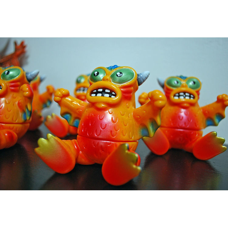 Sitting Mini Greasebat - RAMPAGE painted micro edition by Jeff Lamm