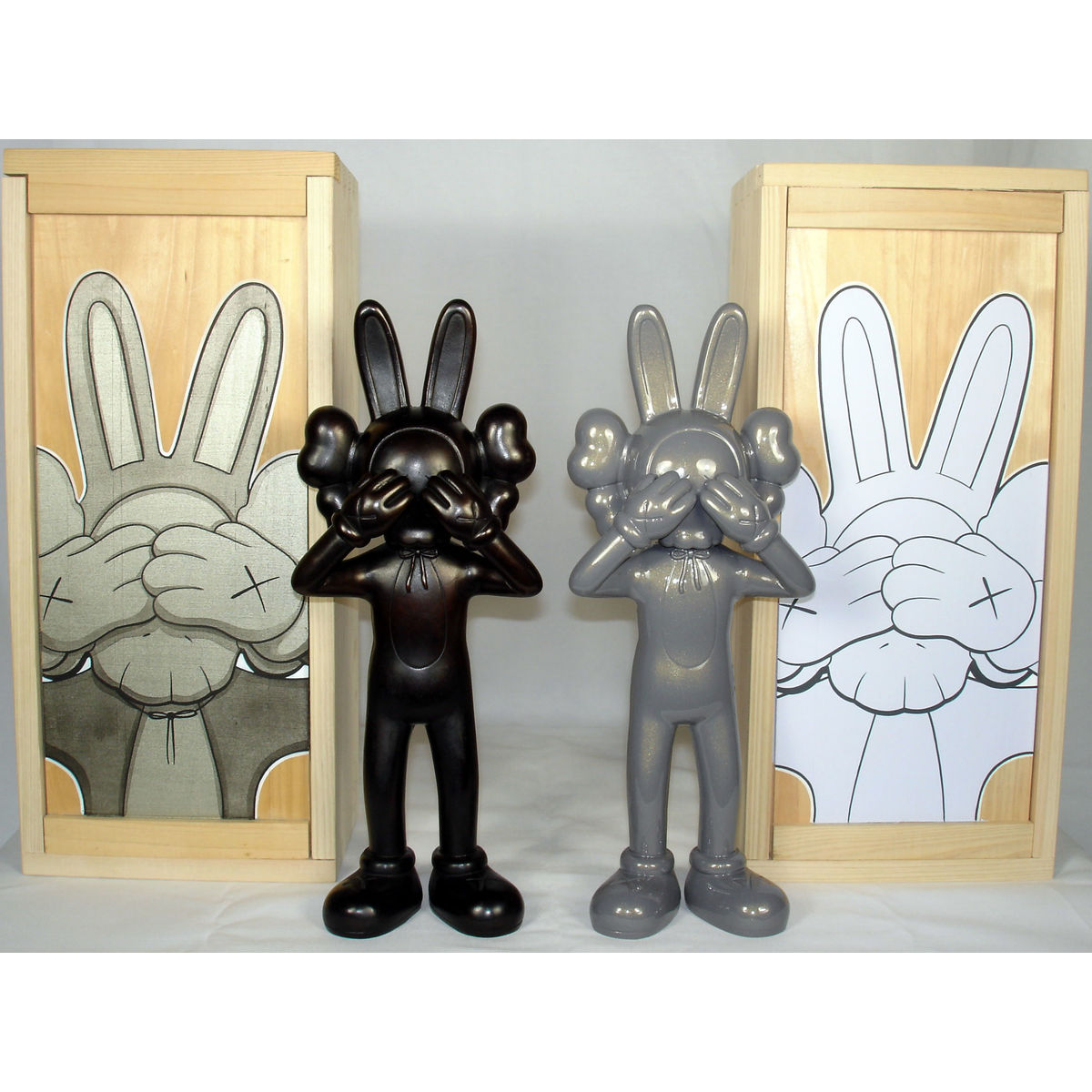 Black & Pearl Bronze Accomplice (Set)