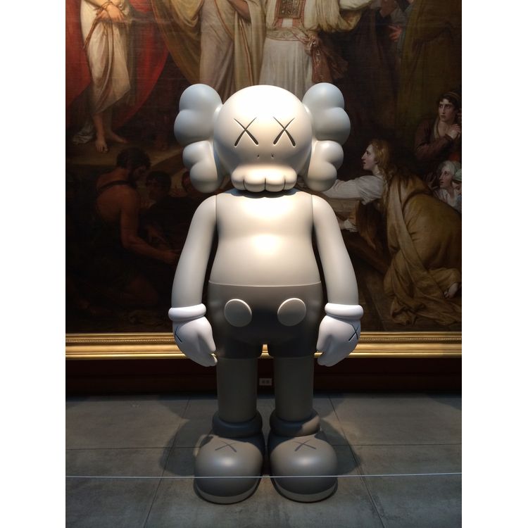8-foot Grey 5YL Companion by Kaws (Brian Donnelly)