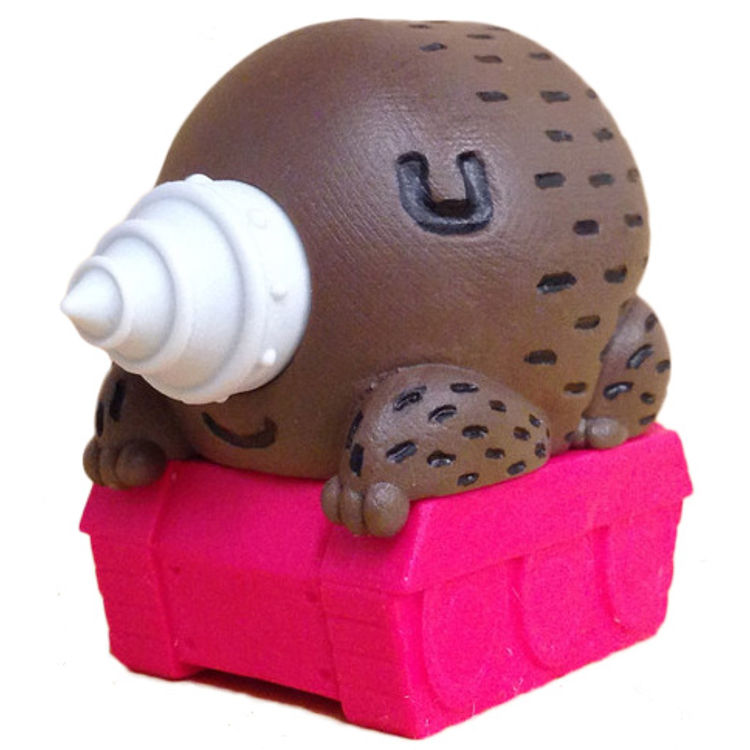 Mogu-Tank - Brown by Peter Kato
