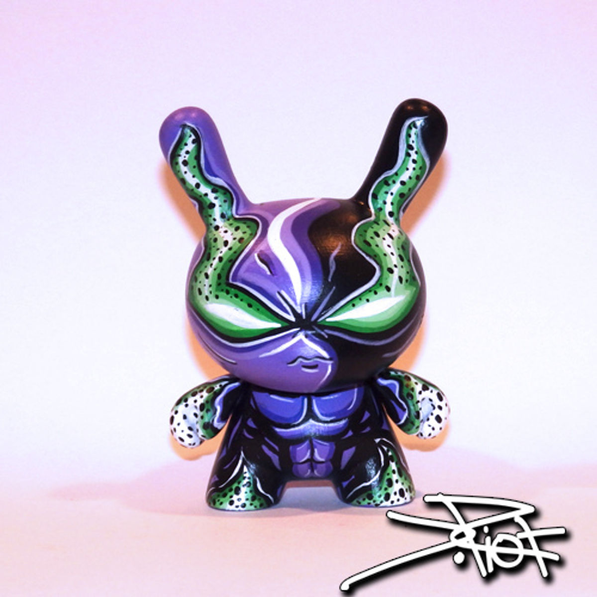 Omega Rioteer Purple