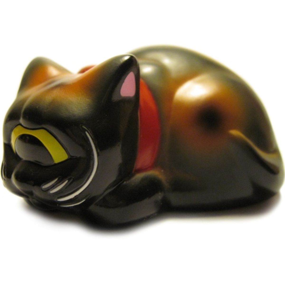 Sleeping Fortune Cat - Black w/ Brown Sprays