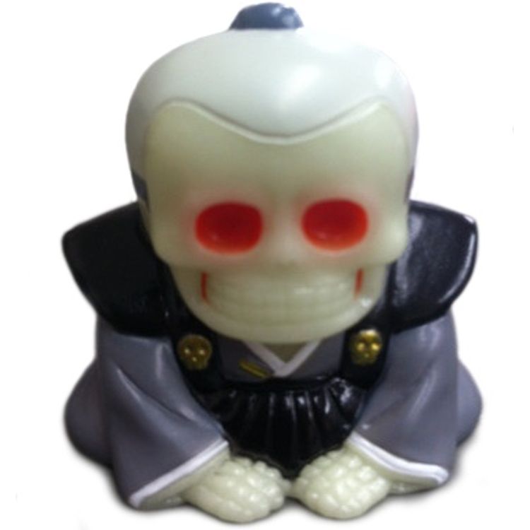Honesuke - NYCC Skull Toys GID/blk by Skull Toys (Takeuchi Yu)