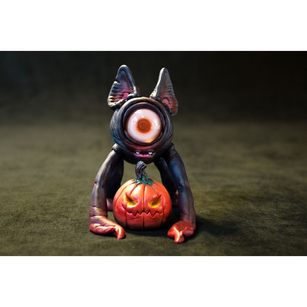 Woobat (W/ Pumpkin)
