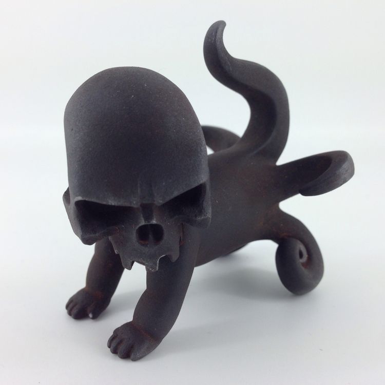Larva Skull - Black by Skullman (13Art)