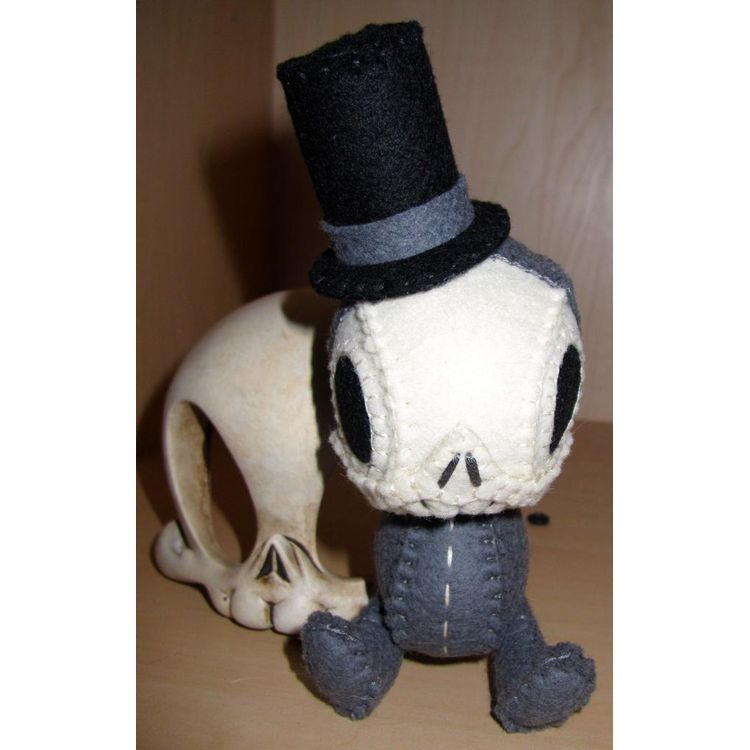 Nonesuch Skelve by Nonesuch Garden