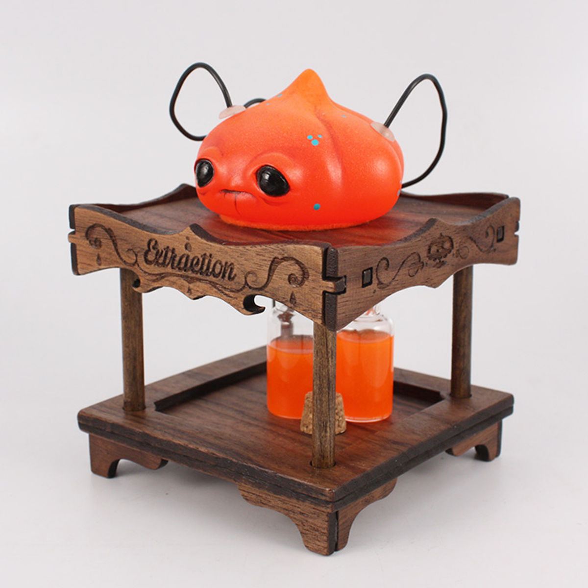 Extraction Station (Orange /Blue)