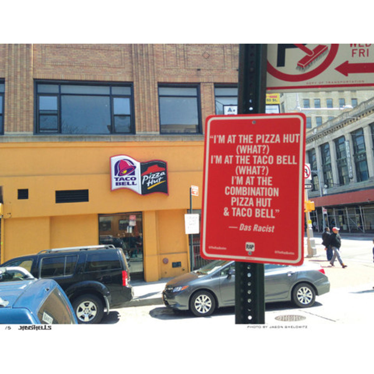 I'm at the Pizza Hut... (Photo)