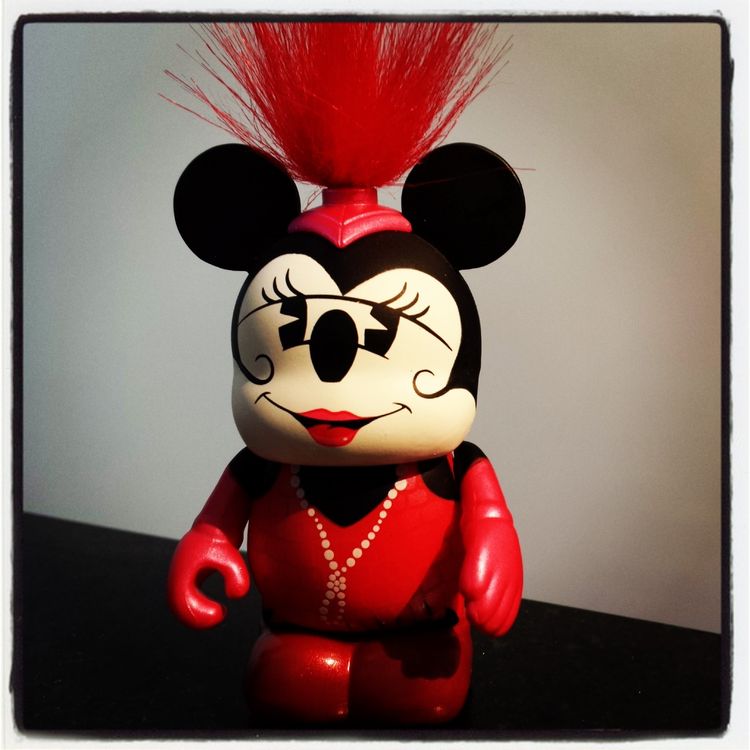 Minnie Broadway by Nacho Rodriguez