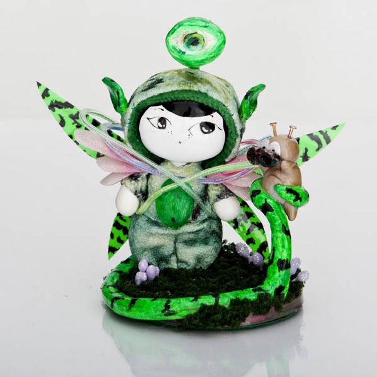 Mageritdoll INVASIVE SPECIES by La Maison de Mageritdoll
