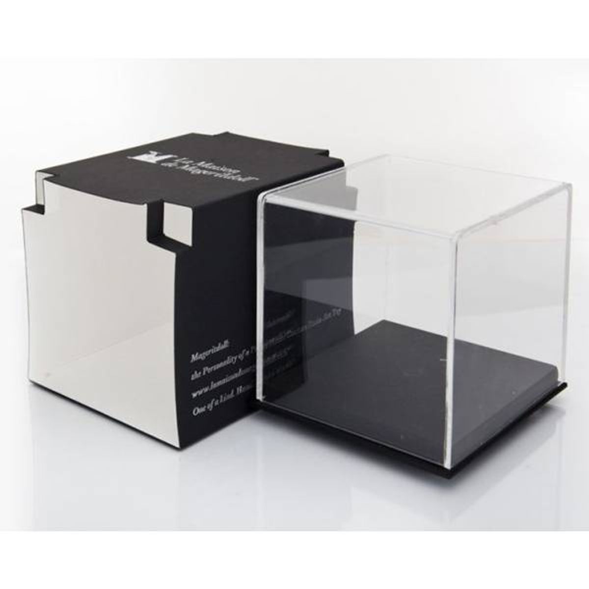 Mageritdoll INVASIVE SPECIES