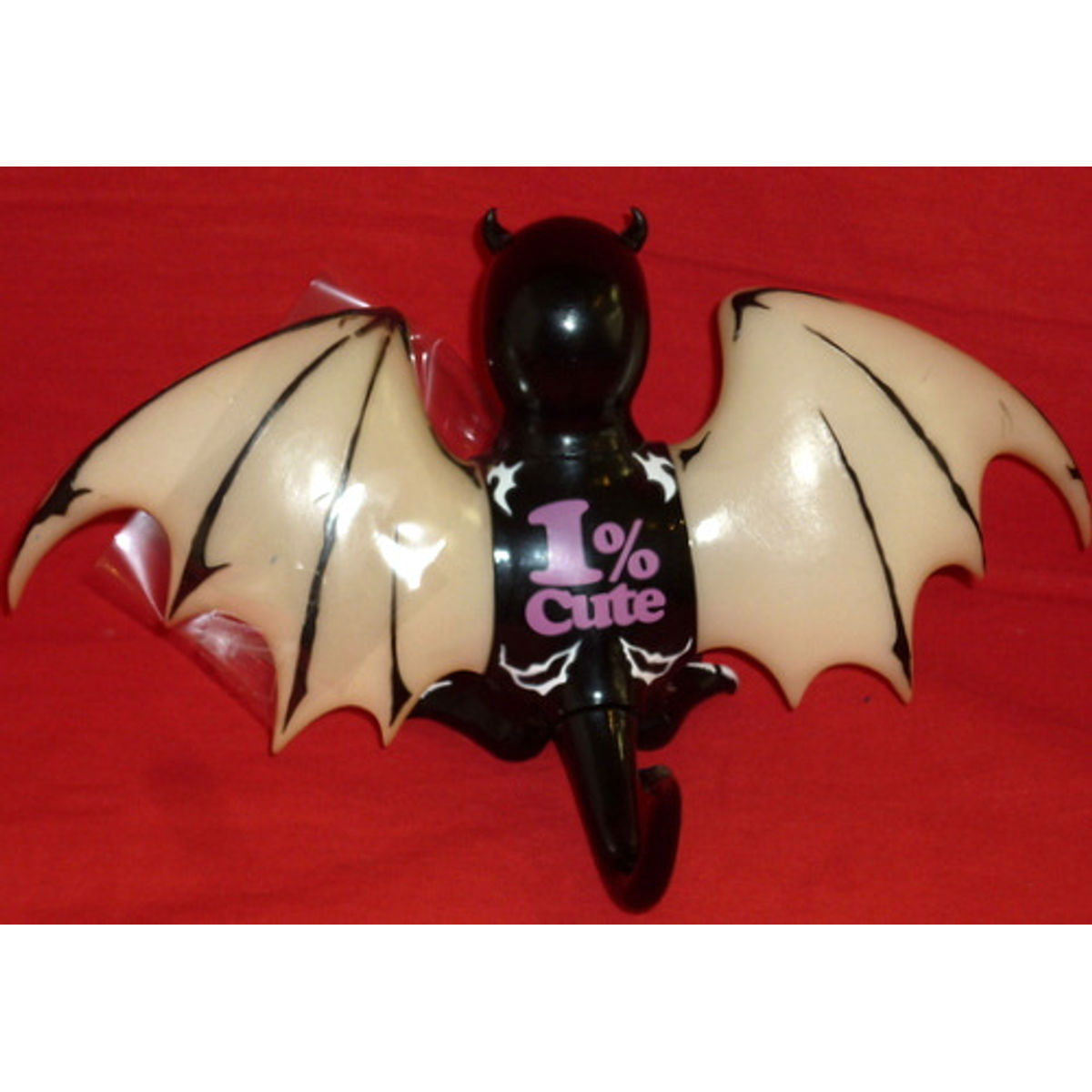 1% CUTE black × orange phosphorescent SKULL BAT