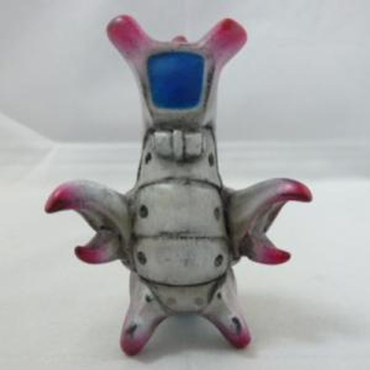 lobzar - Damage Red by UkyDayDreamer