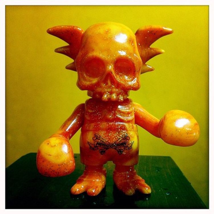 Skullwing - Orange Glitter (NYCC 2013) by Pushead (Brian Schroeder)