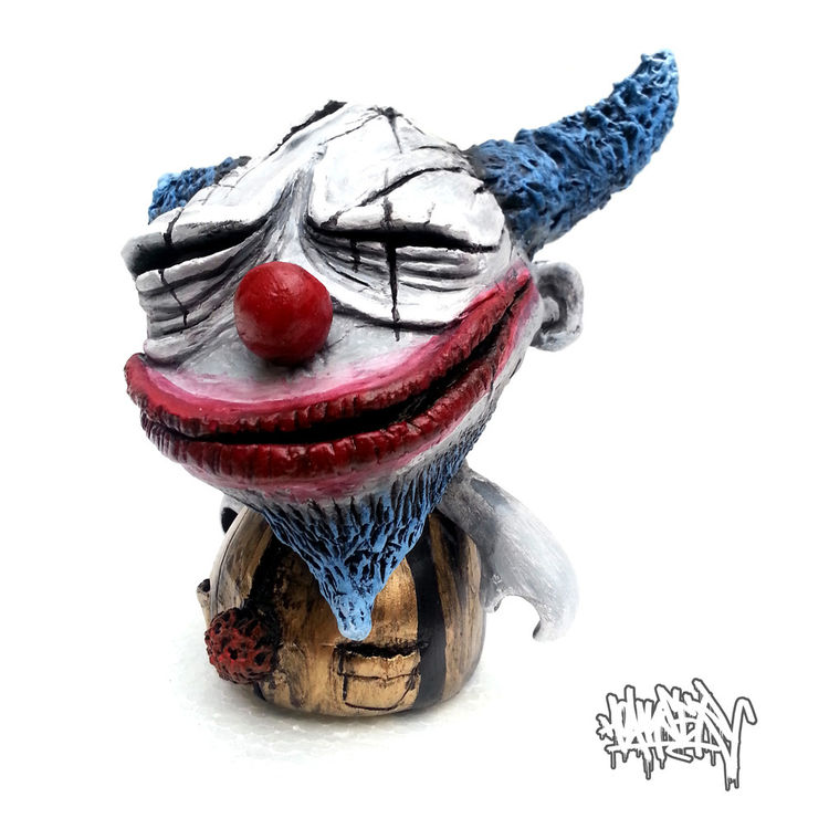 MR WUGGLES by Hoakser